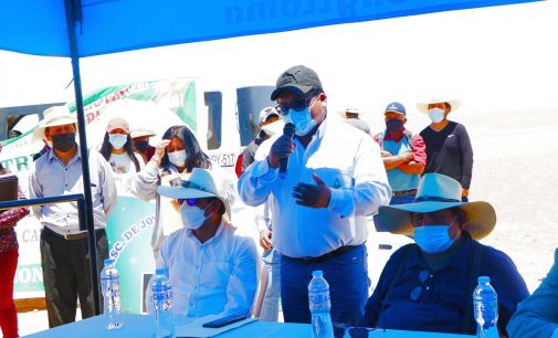 GOBERNADOR REGIONAL DE AREQUIPA, GERENTE EJECUTIVO DE AUTODEMA Y AUTORIDADES DE CAYLLOMA VISITARON ÁREA RESERVADA PARA DAMNIFICADOS DEL PROYECTO MAJES I