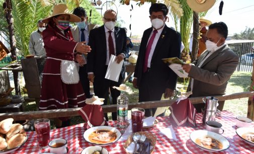 DELICIOSOS POTAJES SE DEGUSTARON EN CONCURSO  DE PLATOS TÍPICOS POR EL 482 ANIVERSARIO  DE LA CIUDAD DE AREQUIPA