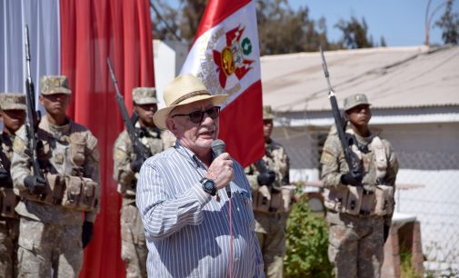 Con la participación del Gerente Ejecutivo de la Autoridad Autónoma de Majes – AUTODEMA; Ing. Walter Pablo Aguirre Abuhadba, funcionarios y trabajadores de la entidad del Campamento Central Majes, se llevó a cabo la ceremonia protocolar por el 202° aniversario de la Independencia del Perú. Representantes de la institución izaron el Pabellón Nacional, Bandera de Arequipa y Bandera de AUTODEMA.